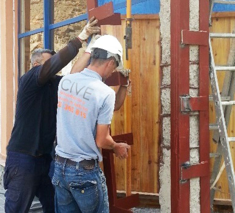 Constructora de obras y reformas en Gran Canaria. Rehabilitación de fachadas, cubiertas, estructuras, impermeabilizaciones y trabajo vertical